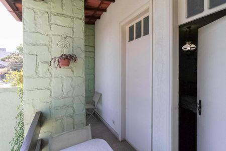 Casa à venda com 340m², 4 quartos e 4 vagasVaranda da sala