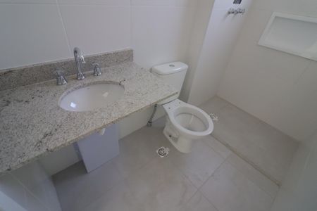 Apartamento à venda com 77m², 3 quartos e 2 vagasBanheiro da Suíte 