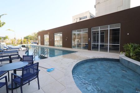 Apartamento à venda com 77m², 3 quartos e 2 vagasÁrea comum - Piscina