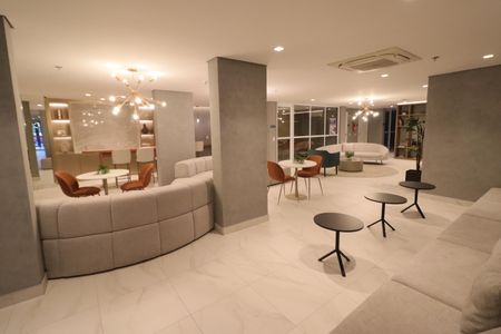 Apartamento à venda com 77m², 3 quartos e 2 vagasÁrea comum - Hall de entrada