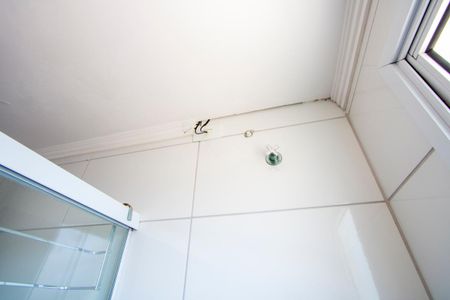 Apartamento à venda com 45m², 2 quartos e 1 vaga Apartamento à venda com 45m², 2 quartos e 1 vagaBanheiro