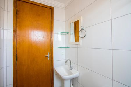 Apartamento à venda com 45m², 2 quartos e 1 vaga Apartamento à venda com 45m², 2 quartos e 1 vagaBanheiro