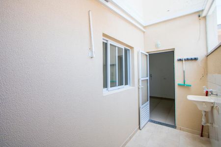 Apartamento à venda com 45m², 2 quartos e 1 vaga Apartamento à venda com 45m², 2 quartos e 1 vagaÁrea de serviço