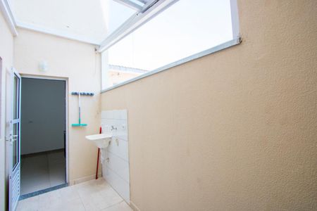 Apartamento à venda com 45m², 2 quartos e 1 vaga Apartamento à venda com 45m², 2 quartos e 1 vagaÁrea de serviço