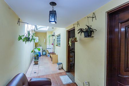 Casa à venda com 330m², 5 quartos e 2 vagasÁrea de servico e entrada