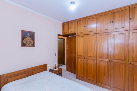 Casa à venda com 330m², 5 quartos e 2 vagasSuite