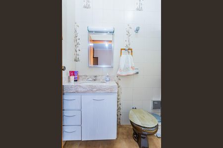 Casa à venda com 330m², 5 quartos e 2 vagasBanheiro suite