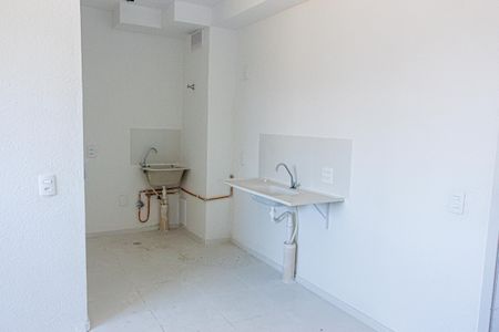 Apartamento à venda com 31m², 2 quartos e sem vaga Apartamento à venda com 31m², 2 quartos e sem vagaCozinha e Área de Serviço
