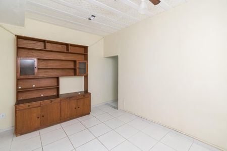Sala de casa para alugar com 1 quarto, 60m² em Olaria, Rio de Janeiro