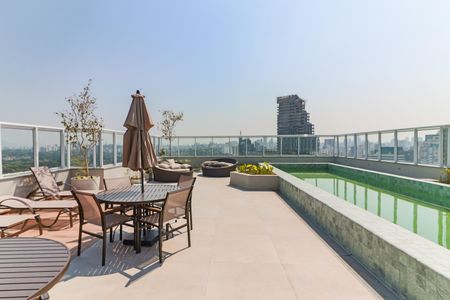 Studio para alugar com 32m², 1 quarto e sem vaga Studio para alugar com 32m², 1 quarto e sem vagaÁrea comum - Piscina