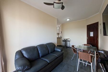 Apartamento para alugar com 65m², 2 quartos e 1 vagaSala