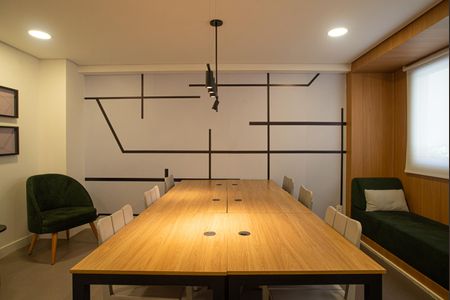 Apartamento à venda com 38m², 1 quarto e sem vaga Apartamento à venda com 38m², 1 quarto e sem vagaÁrea comum - Sala de Reunião