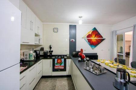 Apartamento à venda com 92m², 2 quartos e 1 vaga Apartamento à venda com 92m², 2 quartos e 1 vagaCozinha