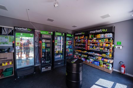 Apartamento à venda com 46m², 2 quartos e 1 vaga Apartamento à venda com 46m², 2 quartos e 1 vagaMini Mercado