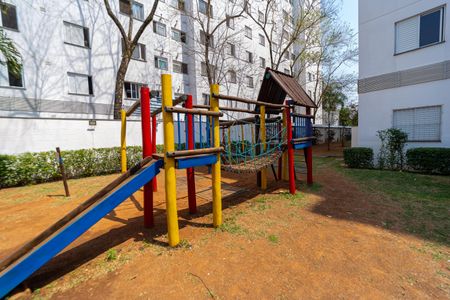 Apartamento à venda com 46m², 2 quartos e 1 vaga Apartamento à venda com 46m², 2 quartos e 1 vagaÁrea comum - Playground