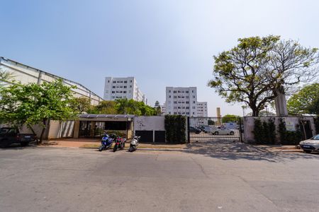 Apartamento à venda com 46m², 2 quartos e 1 vaga Apartamento à venda com 46m², 2 quartos e 1 vagaFachada