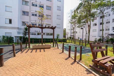 Apartamento à venda com 46m², 2 quartos e 1 vaga Apartamento à venda com 46m², 2 quartos e 1 vagaÁrea comum - Playground