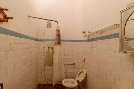 Casa à venda com 73m², 2 quartos e 1 vaga Casa à venda com 73m², 2 quartos e 1 vagaBanheiro