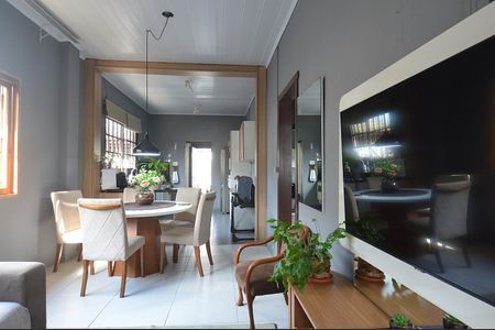 Casa à venda com 100m², 2 quartos e 4 vagasSala