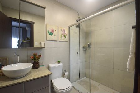 Casa à venda com 100m², 2 quartos e 4 vagasBanheiro da Suíte