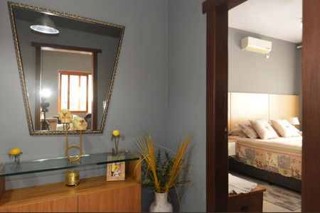 Casa à venda com 100m², 2 quartos e 4 vagasCorredor dos Quartos