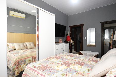 Casa à venda com 100m², 2 quartos e 4 vagasSuíte