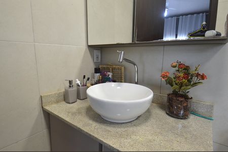 Casa à venda com 100m², 2 quartos e 4 vagasBanheiro da Suíte - Cuba