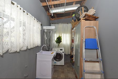 Casa à venda com 100m², 2 quartos e 4 vagasÁrea de Serviço