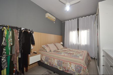 Casa à venda com 100m², 2 quartos e 4 vagasSuíte