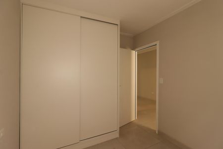 Quarto de apartamento à venda com 1 quarto, 80m² em Parque das Nações, Santo André