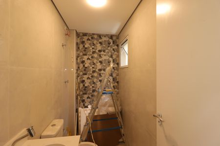 Banheiro de apartamento à venda com 1 quarto, 80m² em Parque das Nações, Santo André