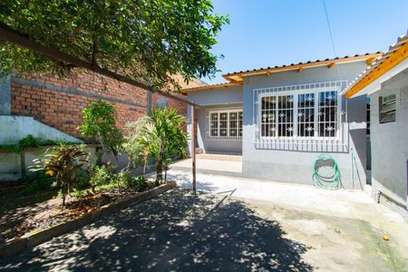 Casa de condomínio para alugar com 100m², 3 quartos e sem vaga Casa de condomínio para alugar com 100m², 3 quartos e sem vagaFachada