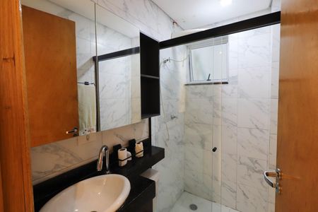 Apartamento à venda com 38m², 2 quartos e sem vaga Apartamento à venda com 38m², 2 quartos e sem vagaBanheiro