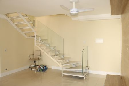Sala de apartamento para alugar com 2 quartos, 100m² em Parque Frondoso, Cotia