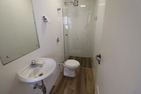 Apartamento para alugar com 122m², 3 quartos e 2 vagas Apartamento para alugar com 122m², 3 quartos e 2 vagasBanheiro de serviço