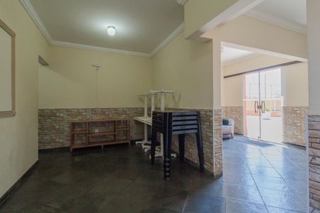 Apartamento para alugar com 47m², 2 quartos e 2 vagas Apartamento para alugar com 47m², 2 quartos e 2 vagasÁrea comum - Salão de festas