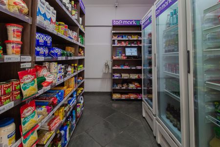 Apartamento para alugar com 47m², 2 quartos e 2 vagas Apartamento para alugar com 47m², 2 quartos e 2 vagasÁrea comum - Mercado