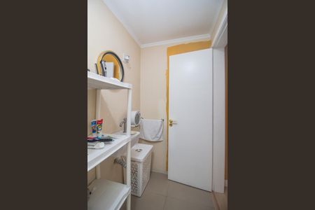 Apartamento à venda com 75m², 2 quartos e 1 vaga Apartamento à venda com 75m², 2 quartos e 1 vagaBanheiro