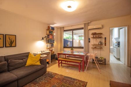 Apartamento à venda com 75m², 2 quartos e 1 vaga Apartamento à venda com 75m², 2 quartos e 1 vagaSala