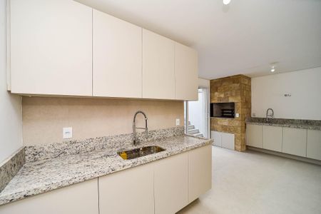 Casa à venda com 198m², 3 quartos e 2 vagas Casa à venda com 198m², 3 quartos e 2 vagasCozinha