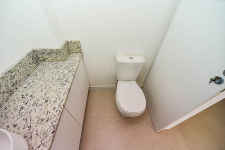 Casa à venda com 198m², 3 quartos e 2 vagas Casa à venda com 198m², 3 quartos e 2 vagasLavabo