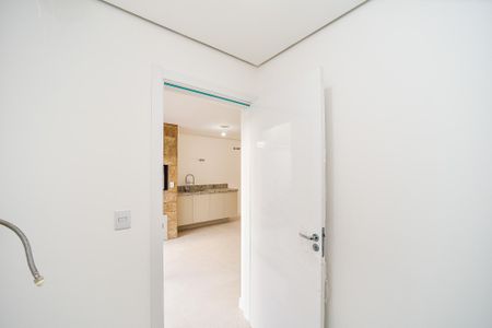 Casa à venda com 198m², 3 quartos e 2 vagas Casa à venda com 198m², 3 quartos e 2 vagasLavanderia