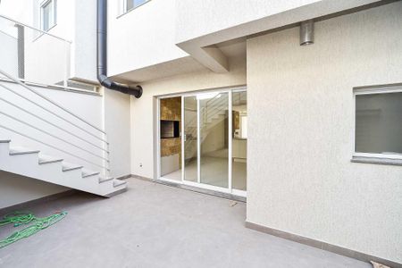 Casa à venda com 198m², 3 quartos e 2 vagas Casa à venda com 198m², 3 quartos e 2 vagasÁrea Externa