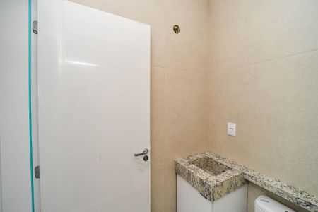 Casa à venda com 198m², 3 quartos e 2 vagas Casa à venda com 198m², 3 quartos e 2 vagasBanheiro da Suíte 3