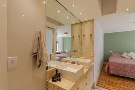 Apartamento à venda com 200m², 3 quartos e 3 vagasBanheiro Social