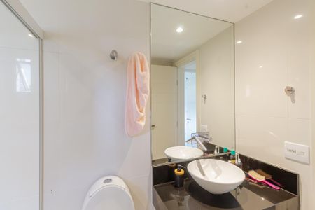 Apartamento à venda com 200m², 3 quartos e 3 vagasBanheiro da Suíte 1