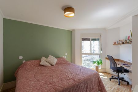 Apartamento à venda com 200m², 3 quartos e 3 vagasSuíte 2