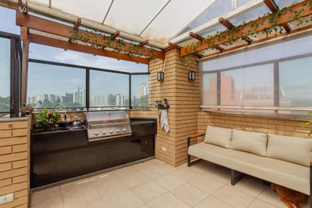 Apartamento à venda com 200m², 3 quartos e 3 vagasCobertura