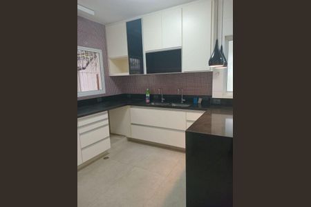 Casa à venda com 3 quartos, 190m² em Mirandópolis, São Paulo