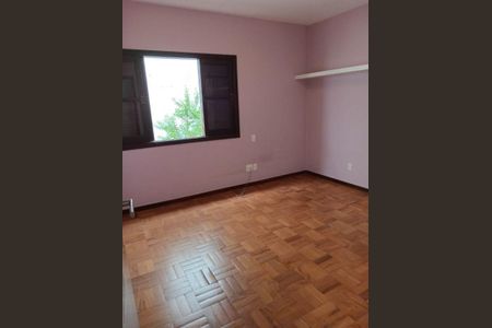 Casa à venda com 3 quartos, 190m² em Mirandópolis, São Paulo